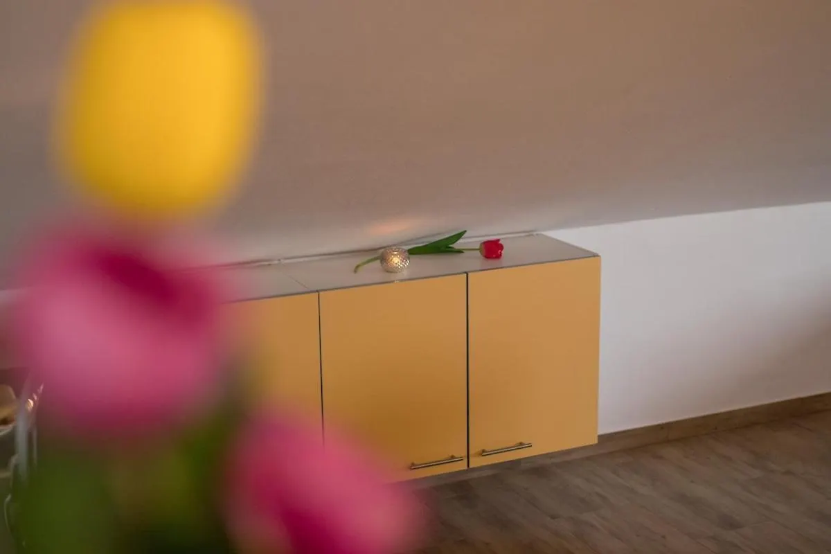 Peaceful Holiday Apartment In Muraj Kornic
